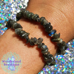 Load image into Gallery viewer, Wonderland Beautique - Labradorite Chip Bracelet