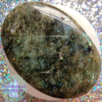 Load image into Gallery viewer, Labradorite Palmstone