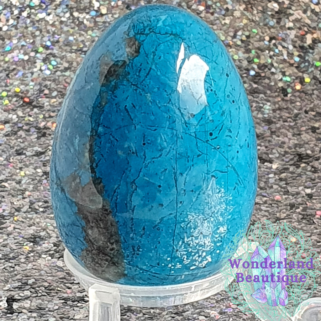 Wonderland Beautique - Blue Howlite Egg