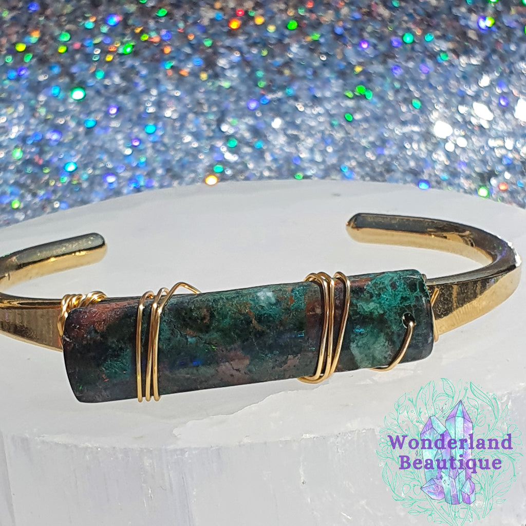Wonderland Beautique - Malachite Crystal Cuff Bracelet