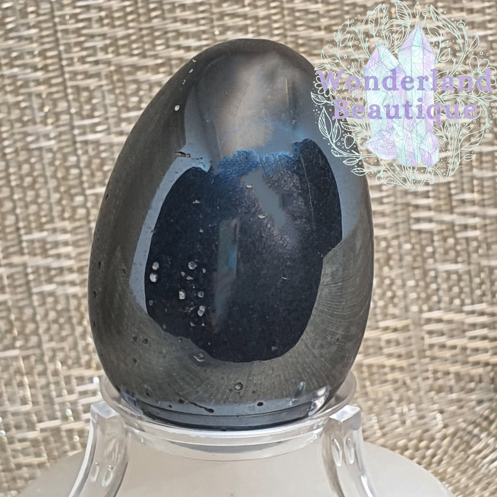 Wonderland Beautique - Hematite Egg