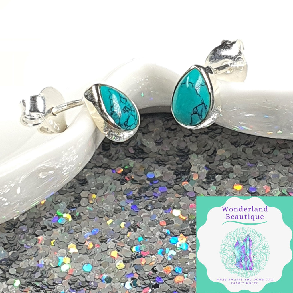 Wonderland Beautique - Teardrop Turquoise Stud Earrings
