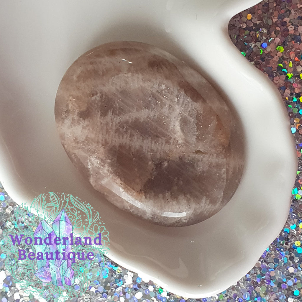 Wonderland Beautique - Shaded Moonstone Thumbstone