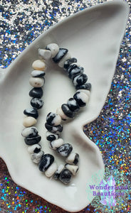 Wonderland Beautique - Zebra Jasper Smooth Chipped Bracelet